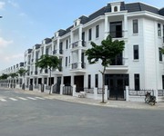 3 Bán nhà chính chủ, SHR   giá 2,525 tỷ  100 , sát mặt tiền đường DT747B- ngay ngã tư miếu ông Cù