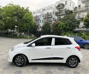 2 Cần bán hyundai grand i10 2019 số sàn đăng kí 2020