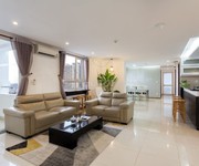 1 Cần cho thuê căn hộ Penthouse BMC địa chỉ sổ 422 Võ Văn Kiệt 195m2 , 3PN 3WC ,nhà bếp ,phòng khách