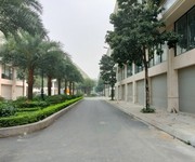 Cần bán gấp tòa nhà văn phòng gần ngã tư vạn phúc hà đông dt150m2,mt10m,nhà hoàn thiện đẹp,giá rẻ