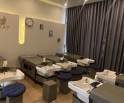 1 Sang nhượng salon tóc địa chỉ 243a đê la thành, phường láng thượng