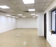 5 80m2 văn phòng cho thuê tại nhà 18/11 Thái Hà. Giá 18 triệu/tháng