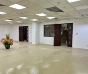 7 80m2 văn phòng cho thuê tại nhà 18/11 Thái Hà. Giá 18 triệu/tháng