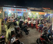 3 Do không có người phụ làm, nên đứa nhờ sang quán và mặt bằng