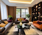 Cho thuê nhà 4 tầng đẹp gần phố Hoàng Văn Thái ngõ ô tô