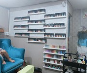 3 Sang nhượng tiệm nail mi, gội đầu