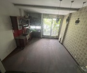 4 Cho thuê nhà mặt phố Nguyễn Công Hoan, Ba Đình, Hà Nội, 2 mặt tiền trước sau, oto tránh đỗ thoải mái