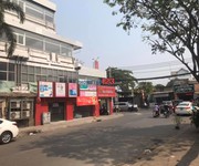 Cho thuê căn góc 2mt đường d1 và 282 ung văn khiêm bình thạnh
