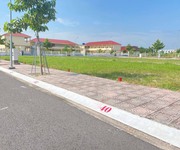 1 Chính chủ bán gấp lô đất mt quốc lộ 13, TT Lai Uyên Bàu Bàng.