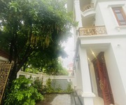 6 Cho thuê căn biệt thự giữa lòng thành phố Vĩnh yên, Vĩnh Phúc. giá 25 triệu 5PN