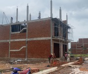 1 Bán nhà ngay khu chợ Chánh Lưu, Chánh Phú Hòa Bến Cát, trệt lầu giá 1ty2.