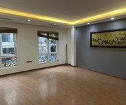 10 Cho thuê nhà mặt phố số 8 Lý Nam Đế, Hoàn Kiếm ,Hà Nội, ô tô đỗ cửa, có thang máy
