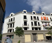 Chỉ có 18,7 tỷ Shophouse Hải Phát đường 30m Đông Nam view hồ quận ủy Gia Lâm, hàng vỡ nợ