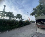Cho thuê nhà nguyên căn mặt đường Quốc lộ 6- vị trí trung tâm chợ đầu mối hoa quả   Đồng Mai- Hà Đôn