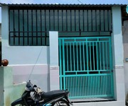 2 Kẹt tiền bán nhà cấp 4,đường Giồng Cát,Tân Phú Trung,Củ Chi,giá 580tr.