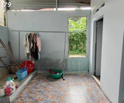 2 Ngôi nhà gần ubnd, chợ và trường học 2 Ngôi nhà gần ubnd, chợ và trường học