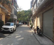 Cho thuê nhà riêng gần phố Vương Thừa Vũ ngõ rộng ô tô vào nhà