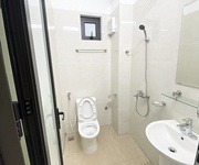4 Chính chủ cho thuê tầng 1 - 70m2 nhà mặt phố đê la thành lớn, , phường ô chợ dừa, đống đa, hà nội