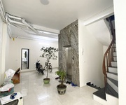 1 Chính chủ cho thuê tầng 1 - 70m2 nhà mặt phố đê la thành lớn, , phường ô chợ dừa, đống đa, hà nội