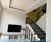 1 Chính chủ cần bán gấp nhà view sông-4 tầng gần vinhome q9