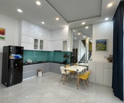 3 Chính chủ cần bán gấp nhà view sông-4 tầng gần vinhome q9