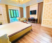 1 ĐẸP, Ở ĐẲNG CẤP biệt thự sân vườn KĐT Dịch Vọng Cầu Giấy, full nội thất, 268m5t có hầm 76 tỷ