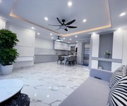 15 Nhà đẹp phân lô Nguyễn Ngọc Nại. 6 tầng hiện đại. Thang máy, nội thất nhập ngoại - Nhà nở hậu