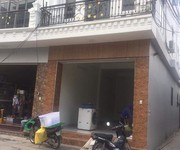 2 Chính chủ cho thuê tầng 1 làm cửa hàng tại Xóm Mới, cầu Hữu Hoà, Thanh Trì, Hà Nội.