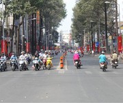1 Biệt thự trần hưng đạo, q1, 321m2 đất, để 4 oto, giá 80 tỉ