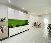 1 Căn hộ dịch vụ 50m2 full nội thất ngay sân bay - Chính chủ