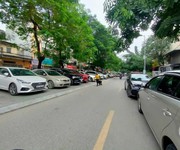 Chỉ 8.9 tỷ-phân lô-ô tô-thang máy-nhà mới-sát hồ tây