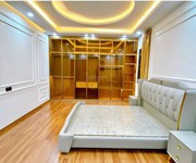 Bán nhà phố trạm  41m 5tầng 4,5 tỷ  ô tô đỗ cửa.