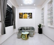 Nhà đẹp nguyễn công hoan, trung tâm phú nhuận, đầy đủ công năng, 33m2, 3 tầng, nhỉnh 5 tỷ tl