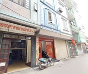 Bán nhà mặt ngõ giáp bát, cách mặt phố ô tô tránh chỉ 10 mét. dt 36m 5t chỉ 4 tỷ 1x