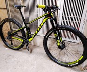 8 MTB SCOTT Spark 920 Carbon bánh 29