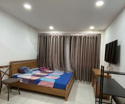 Sốc giảm giá 400tr -  nhà hxh 1 sẹt-  sát mt cmt8, 4 tầng, 40m2, nhỉnh 5 tỷ.