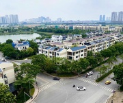 Cho thuê cccc ct2c kđt mới nghĩa đô- 50m- view hồ điều hòa- gần công viên- full nội thất xịn- giá