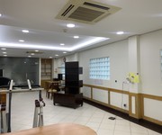 10 Cho thuê nhà hẻm rộng 4.5m đường Calmette, Quận 1: 4.8m x 16.2m, hầm, lửng, 5 lầu, ST...