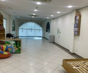 11 Cho thuê nhà hẻm rộng 4.5m đường Calmette, Quận 1: 4.8m x 16.2m, hầm, lửng, 5 lầu, ST...