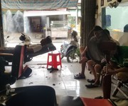 2 Do mình xa nhà cũng lâu rồi,bố mẹ bệnh tật và nay cũng lớn tuổi nên muốn sang nhượng lại tiệm tóc