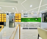 2411 Cho Thuê Văn phòng / Kinh doanh