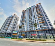 1 Chính chủ bán gấp căn hộ , sổ hồng riêng ,view nhà phố , tặng nội thất