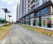 2 Chính chủ bán gấp căn hộ , sổ hồng riêng ,view nhà phố , tặng nội thất