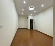 1 Chỉ 1,25 tỷ có ngay căn hộ tập thể tầng 2 32m2, thiết kế long lanh 5 sao ngay gần phố, ô tô đỗ cổng,
