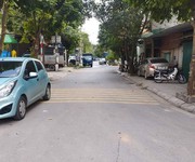 1 Bán đất khuyến lương, ao vực phân lô 60m đường 12m giá quanh 5 tỷ