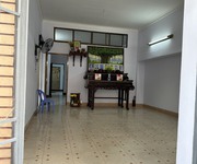 3 Chính chủ cho thuê nhà cấp 4 hẻm xe hơi gần đầm sen