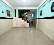 1 Linh tây siêu rẻ có 1o2, góc 3 mặt tiền lưu thông kha vạn cân ,phạm văn đồng. tiện ích đầy đủ