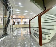 1 Bán nhà nguyễn văn cừ  -long biên 74m  7tầng  16 tỷ  gara 2 ô tô to,thông tứ phía,vip của vip