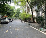 1 Bán nhà  khu đấu giá lâm hạ, đường13m,vỉa hè 4m 83m 6t,mt6m,19 tỷ