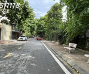 2 Bán nhà  khu đấu giá lâm hạ, đường13m,vỉa hè 4m 83m 6t,mt6m,19 tỷ